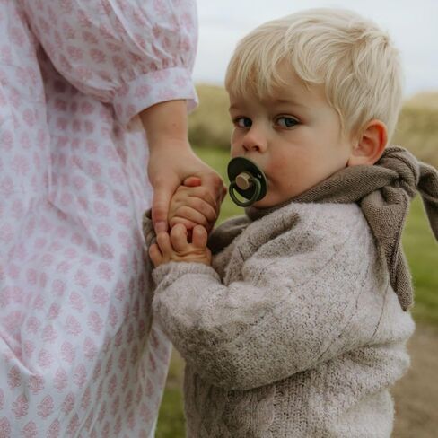 FRIGG Little Viking Natural Rubber Baby Pacifier 2-Pack | Made in Denmark | BPA-Free (Cocoa/Olive, 6-18 Months) in Kuwait