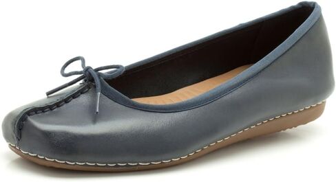 Clarks Women's Un Rio Zip Sneaker, 6 UK in Kuwait