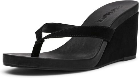 Steve Madden womens Playing in Saudi Arabia