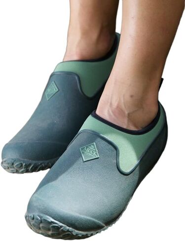 Women's Muckster II Low Slip On, Green, Size 10(M) in Kuwait