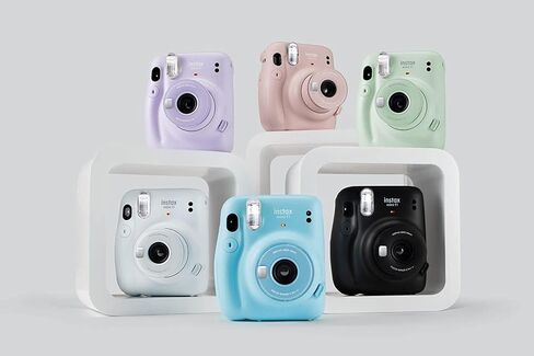 Fujifilm Instax Mini 11 Instant Film Camera with Automatic Exposure and Flash, Fujinon 60mm Lens with Selfie Mirror, Optical Viewfinder Polaroid Cameras for Pro or Beginners - Lilac Purple (Renewed) in Kuwait