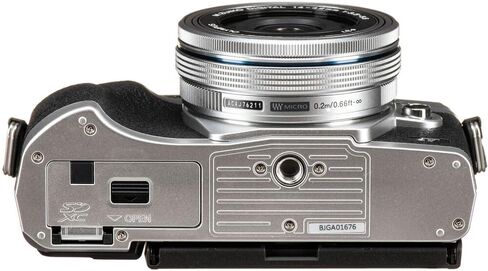 Olympus OM-D E-M10 Mark IV Mirrorless Camera Silver with M.Zuiko 14-42mm EZ Lens, 20.3MP Sensor, 4K Recording, 5-Axis Stabilization, Travel Photography Camera (Bundle) in Kuwait