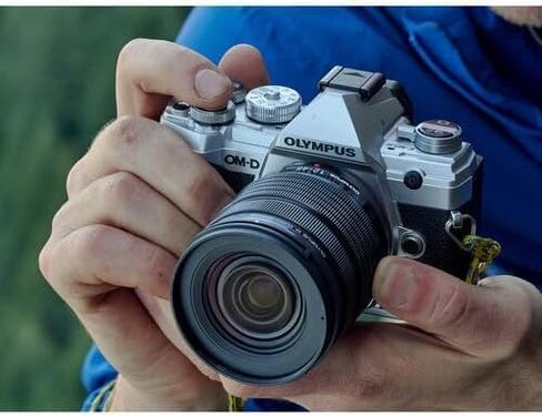 OLYMPUS Micro Four Thirds Lens M.ZUIKO Digital ED 12-45mm F4.0 PRO Standard Zoom Lens, Dustproof, Splashproof, Small and Lightweight in Kuwait