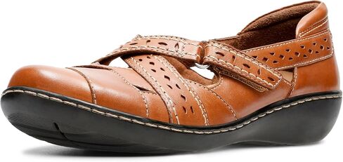 Clarks Women's Ashland Spin Q in Kuwait