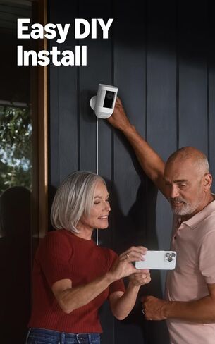 Ring Spotlight Cam Pro, Battery with extra Quick Release Battery in Kuwait