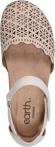 Earth Bronnie Women’s Sandal, Cream, 10 M in Kuwait