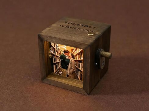 Personalized Photo Flipbook Animation Box - Custom wooden Photo Book with Light, Custom Crank Photobox Picture Box 8 Photos in Kuwait