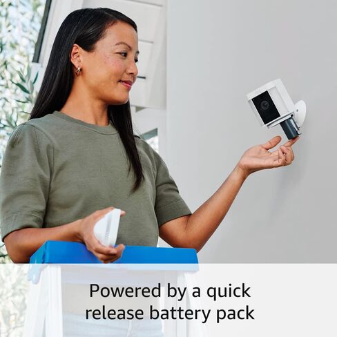 Ring Spotlight Cam Plus, Battery with extra Quick Release Battery in Kuwait