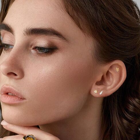 مجموعة من 3 أزواج من الأقراط المسطحة للنساء من COARVXA | أقراط ذهبية أنيقة بظهر مسطح | مجموعة حلق غضروف من الذهب عيار 14 قيراط | أقراط زيركون متعددة الثقب على شكل نجمة صغيرة على شكل ثعبان من الزركون هدايا لها in Kuwait