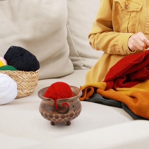وعاء الغزل - أوعية غزل خشبية للكروشيه ذات ثقوب، تمنع الانزلاق والتشابك، وعاء حياكة مصنوع يدويًا هنديًا هدية عيد الأم لمحبي الحياكة - أبيض in Kuwait
