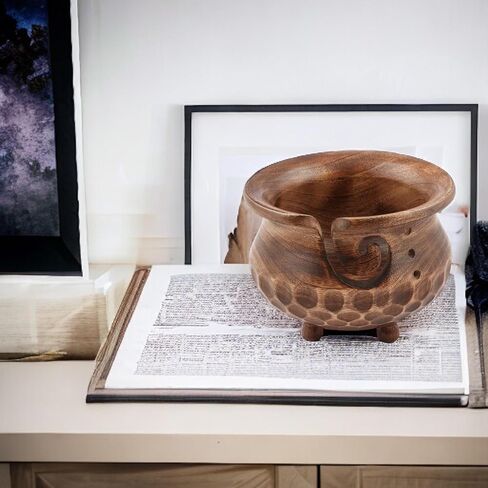 وعاء الغزل - أوعية غزل خشبية للكروشيه ذات ثقوب، تمنع الانزلاق والتشابك، وعاء حياكة مصنوع يدويًا هنديًا هدية عيد الأم لمحبي الحياكة - أبيض in Kuwait