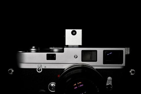 KEKS by antonKUNZE KM-Q OLED digital light meter, silver, OLED display on top in Kuwait