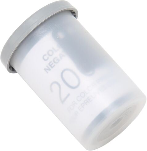 8 Sheets 35mm Camera Color Film, CN200 200 ISO Color Negative Film for 135 Camera, Vintage Style Medium Contrast Film with Fine Grain for Portraits and Action Photography in Saudi Arabia