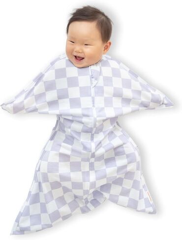 SleepingBaby Zipadee-Zip Transition Swaddle - Cozy Baby Swaddle Blanket with Zipper Convenience - Roomy Wearable Blanket for Easy Diaper Changes - Basil, Small (4-8 Month) in Saudi Arabia