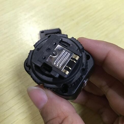 Hot Shoe Adapter Camera Flash Shoe Mount Pc Port Personalized Rotary Switch Suitable for Media Production School Projects Hobby Photography in Saudi Arabia