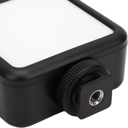 ضوء كاميرا LED عالي السطوع 5600K قابل للتعديل للتصوير الفوتوغرافي في الهواء الطلق مع 3 حوامل للأحذية الباردة in Kuwait