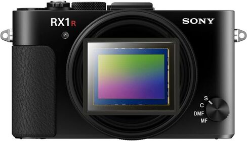Sony Cyber-Shot DSC-RX1R II Digital Camera & Card Reader Bundle in Kuwait