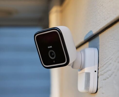 Smart Home Compatible with Outdoor Vivint Security Camera Gen 3, AI + Radar Detection, Smart Deter, Enhanced Night Vision in Saudi Arabia