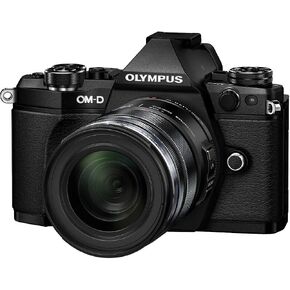 Olympus OM-D E-M5 Mark II Kit, Micro Four Thirds System Camera + M.Zuiko Digital ED 14-150 mm F4-5.6 Zoom Lens Silver in Kuwait