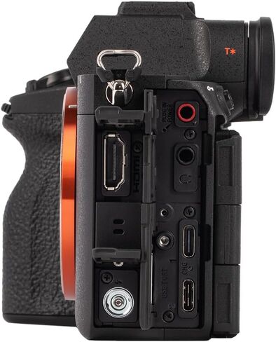 Sony a7R VI Mirrorless Camera with 24-105mm Lens (ILCE-7RM6/B) Bundle in Saudi Arabia