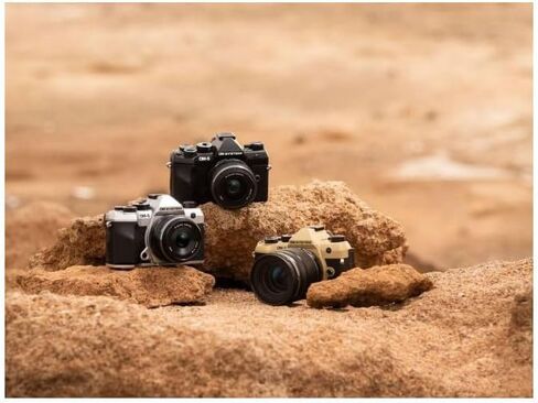 حزمة كاميرا Om SYSTEM OM-5 Mark II بدون مرآة (أسود) | الملحقات المتضمنة (5 قطع) in Kuwait