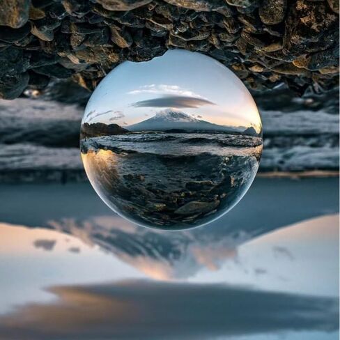 1PC Crystal Ball Transparent Glass Sphere Handmade with Metal Stand, Photography Prop and Christmas Home Party Decoration, Crystal Ball + Base in Kuwait