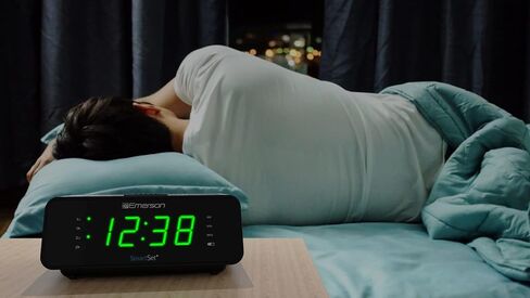 Emerson CKS1900 SmartSet Dual Alarm Clock Radio with AM/FM Digital Tuning, Auto Time Setting, 20 Presets, Jade Green LED Display, Snooze, Sleep Timer & Battery Backup in Saudi Arabia