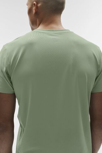 Alo Yoga Conquer Reform Crewneck Short Sleeve - Dune Grass in Saudi Arabia
