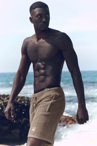 Alo Yoga 7" Coastline Knit Short - Gravel in Saudi Arabia