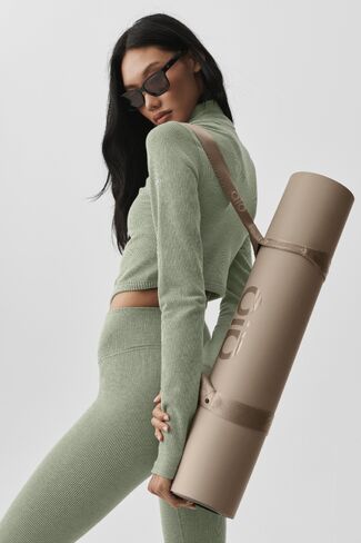 Alo Yoga Seamless Two Tone Rib Jacket - Dune Grass Heather in Saudi Arabia