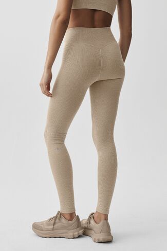 Alo Yoga Seamless High-Waist Two Tone Rib Legging - Gravel Heather in Saudi Arabia