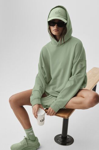 Alo Yoga Double Take Hoodie - Dune Grass in Kuwait