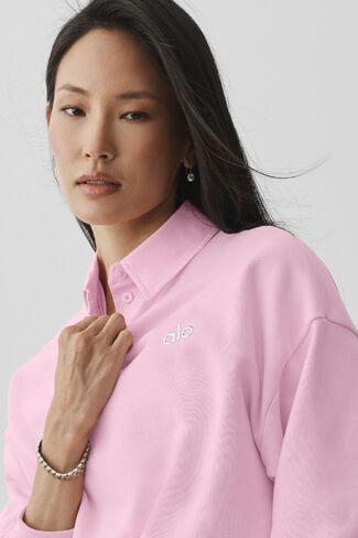 Alo Yoga Accolade Crew Neck Pullover - Pink Marshmallow in Kuwait