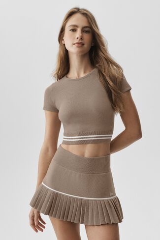 Alo Yoga Scholar Knit My Serve Short Sleeve - Gravel/White in Saudi Arabia