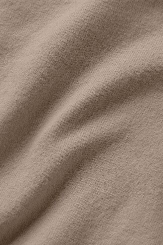 Alo Yoga Scholar Knit My Serve Short Sleeve - Gravel/White in Saudi Arabia