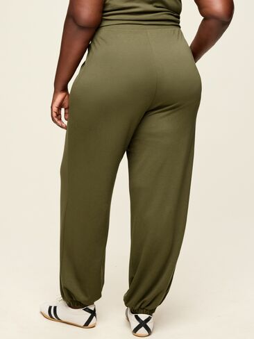 بنطال رياضي Bounce Lite Bubble Jogger كبير الحجم من Old Navy - هيرثوود in Kuwait