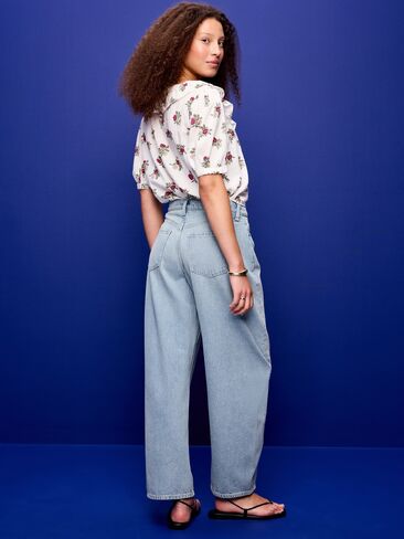 Old Navy The Arc Mid-Rise Barrel Jeans - Light Wash in Saudi Arabia