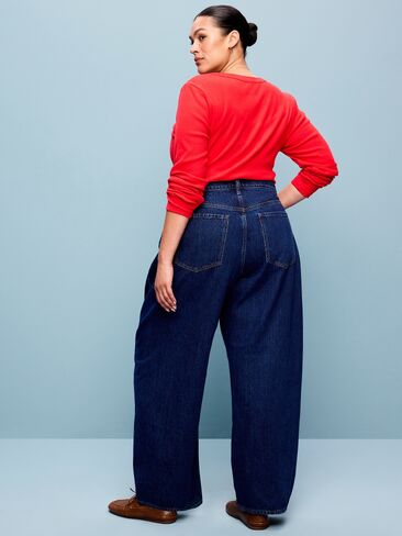 Old Navy The Arc Mid-Rise Barrel Jeans - Rinse in Saudi Arabia