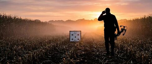 BIGSHOT Iron Man Kinetic 650 Ten Point Edition Crossbow Target - High Speed Archery Target for Backyard, 650 FPS Rated, Easy Arrow Removal, Field Point Target for Crossbow and Compound Bow in Saudi Arabia