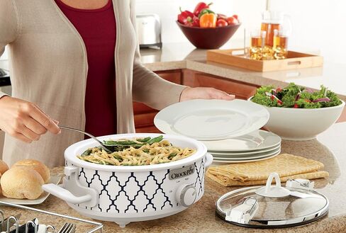 Crock-Pot Small 2.5 Quart Casserole Slow Cooker in White/Blue, Enjoy Eye-Catching Quick Meals, Durable and Compact in Saudi Arabia