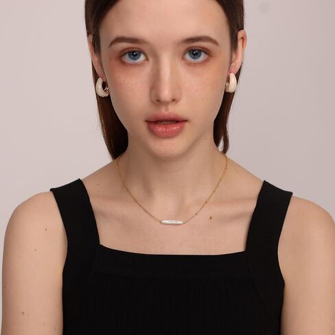 Baroque Pearl Choker Necklace 14K Gold Plated Chain in Kuwait