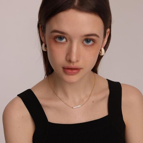 Baroque Pearl Choker Necklace 14K Gold Plated Chain in Kuwait