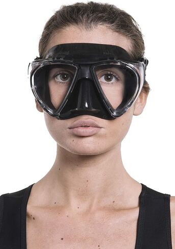 Adult Dive Mask with Inclined Lens, Lateral Visibility, and Silicone Skirt for Scuba Diving - Penta+: Made in Italy in Saudi Arabia