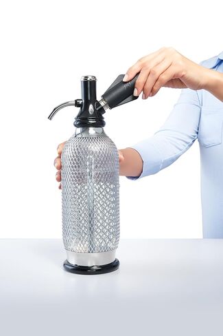 iSi North America Classic Sodamaker Set with Soda Siphon Chargers, 50-Pack - Stainless Steel 1-Quart Sparkling Water System & CO2 Carbonation Chargers for Carbonated Drinks, Juices, Cocktails in Saudi Arabia
