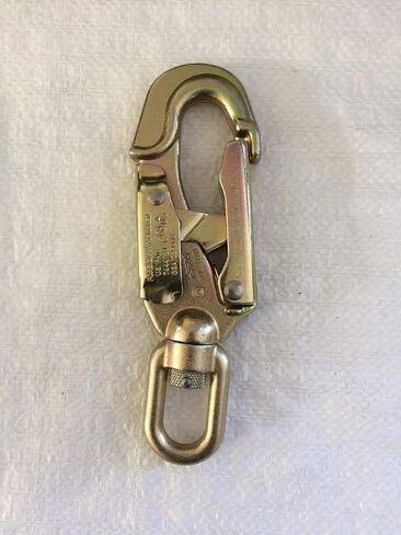 Forged Swivel Double Locking Snap Genuine Part # 85330 Made in U.S.A. in Saudi Arabia