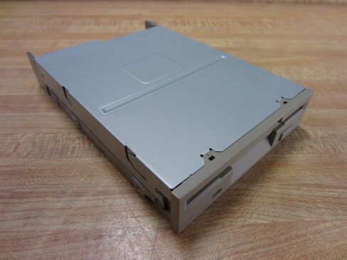 Teac 193077A2-40 3.5 Inch Floppy Drive 1.44MB in Kuwait