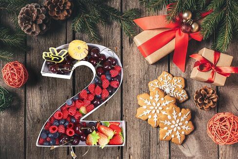 10" Cardboard Letter Shaped Mache Party Decorative Strawberries Fillable Sweets Candy Box with Gift Box(M or W) in Saudi Arabia
