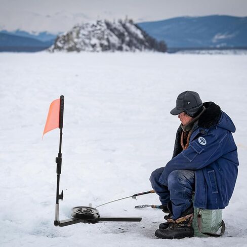 MAGICLULU Black Foldable Triangle Ice Fishing Tip-up Flag Abs Stand | Portable Storage Design, Lightweight and Easy Removal for Anglers in Saudi Arabia