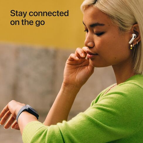 Apple Watch SE 3 مقاس 40 ملم مزودة بنظام تحديد المواقع العالمي هيكل من الألومنيوم مع حزام رياضي منتصف الليل - صغير/متوسط ​​(متجدد) in Kuwait