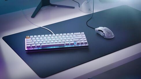 Glorious Gaming GMMK 2 Compact (65%) - لوحة مفاتيح ميكانيكية للألعاب، إطار من الألومنيوم، قابل للتخصيص، أغطية Doubleshot، مفاتيح Fox، لكل مفتاح RGB، Full NKRO، تخطيط QWERTY باللغة الإنجليزية في المملكة المتحدة - أبيض in Kuwait